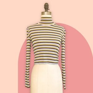 BB Dakota by Steve Madden Thank You, Necks Turtleneck Crop Top